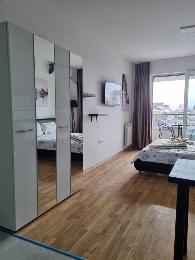 Porta Bus Station Apartment Skopje Extérieur photo
