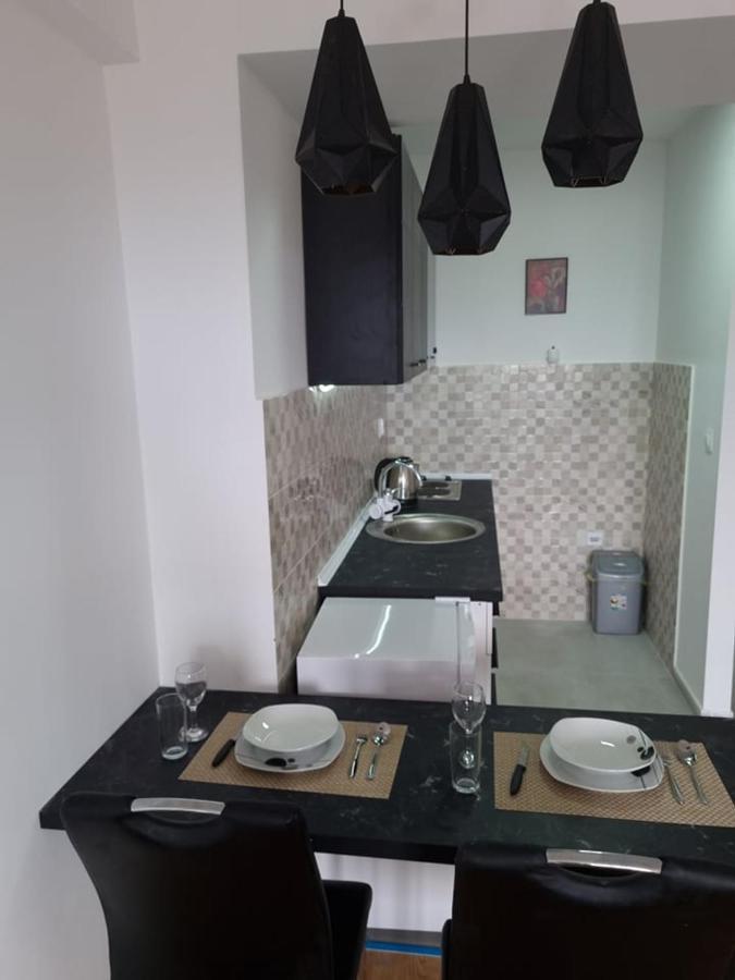 Porta Bus Station Apartment Skopje Extérieur photo